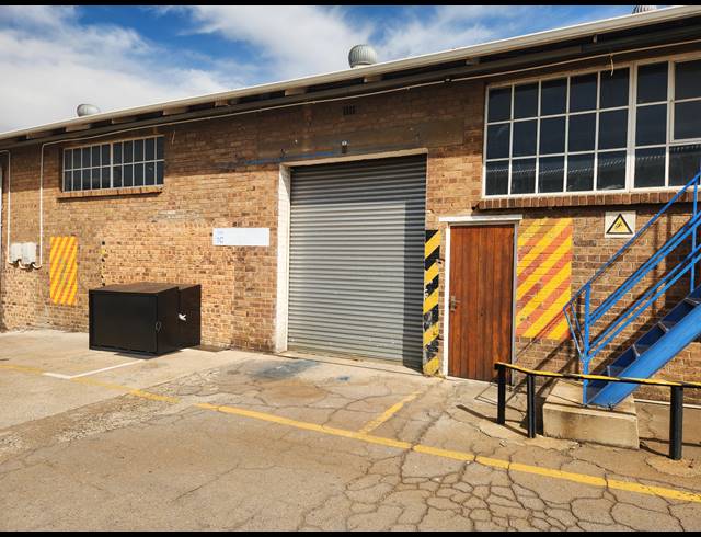 95M² WAREHOUSE TO LET IN WADEVILLE